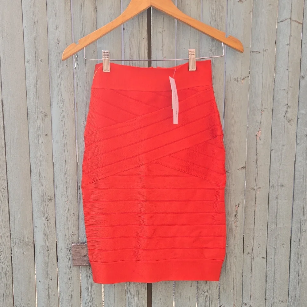 French Connection Masai Red Bandage Bodycon Skirt NWT – Women’s Size 6 - Picture 1 of 2